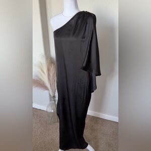 NWT Dress Day - Elegant Black One-Shoulder Dress